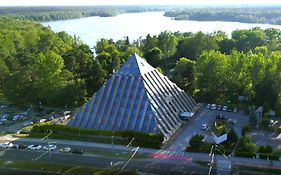 Piramida Park Hotel&Wellness